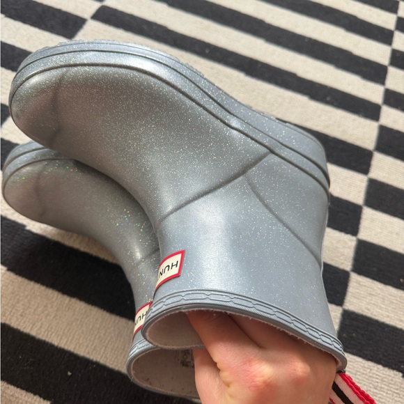 Hunter Play Cosmic Silver Rain Boots - Picture 2 of 4